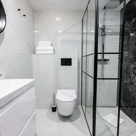 Native Paulinska 20 Deluxe شقة